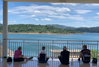 Steve and Elizabeth Brandon Cycling on the  tour with redspokes